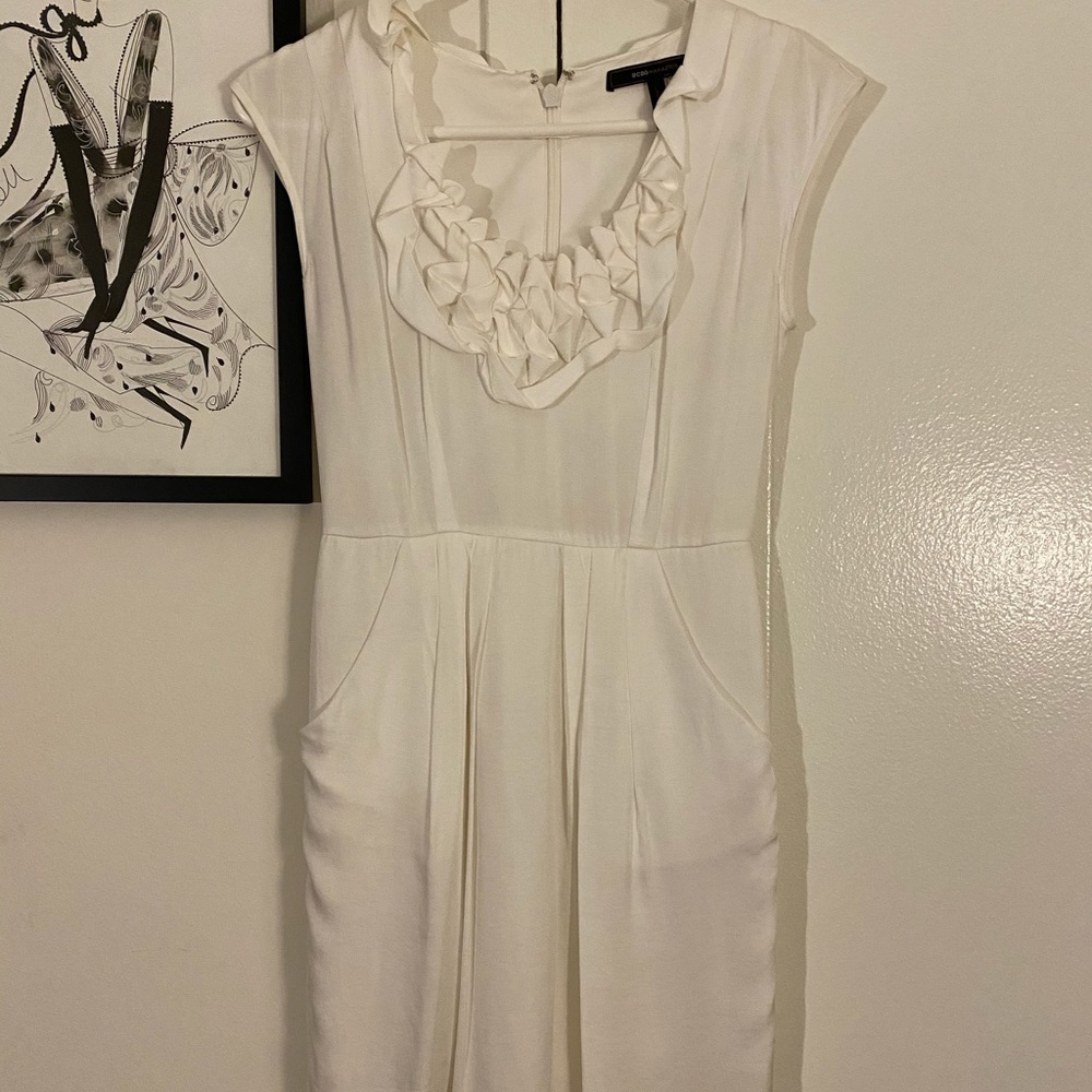 BCBGMAXAZRIA dress with pockets!